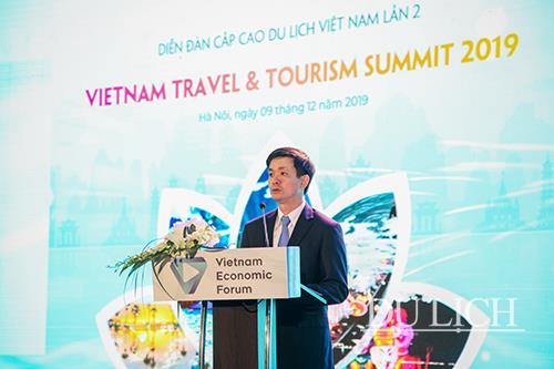 Thứ trưởng Bộ VHTTDL Lê Quang Tùng phát biểu khai mạc